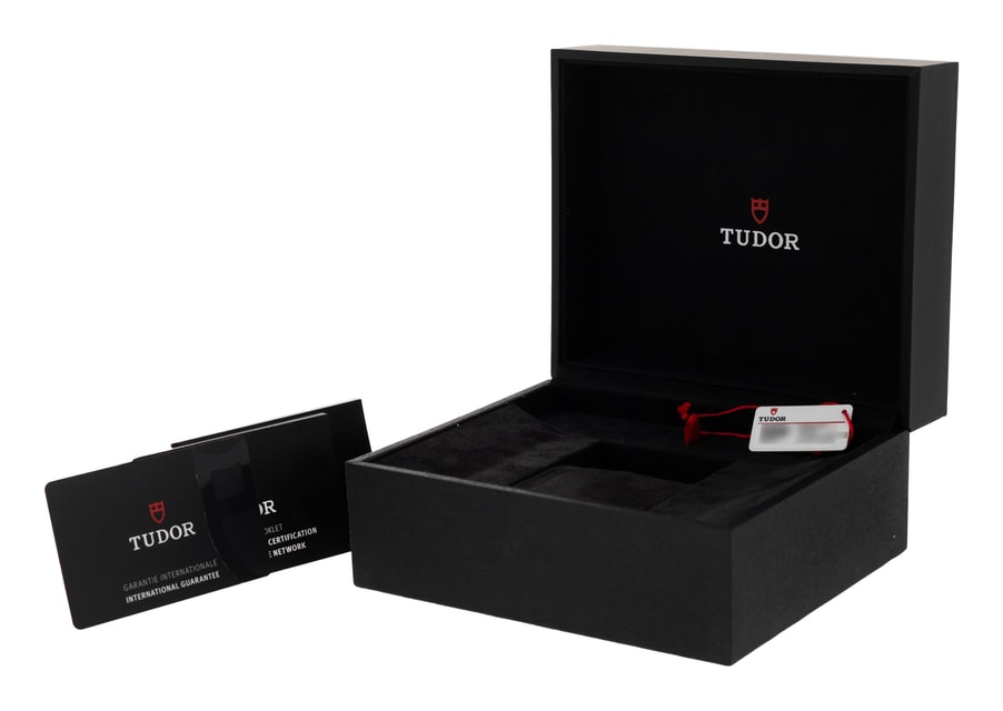 Tudor Black Bay Pro M79470-0001 Image 4